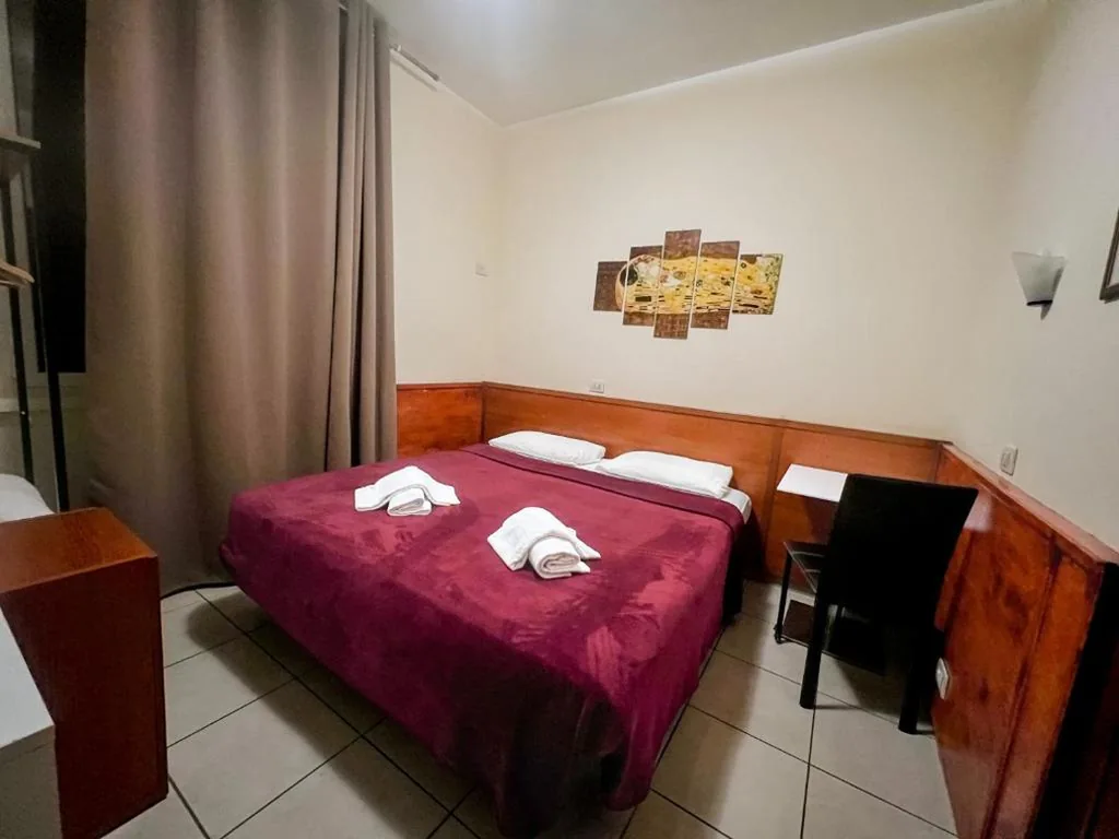 Camera Matrimoniale Budget — Alius and Freerome Hotel