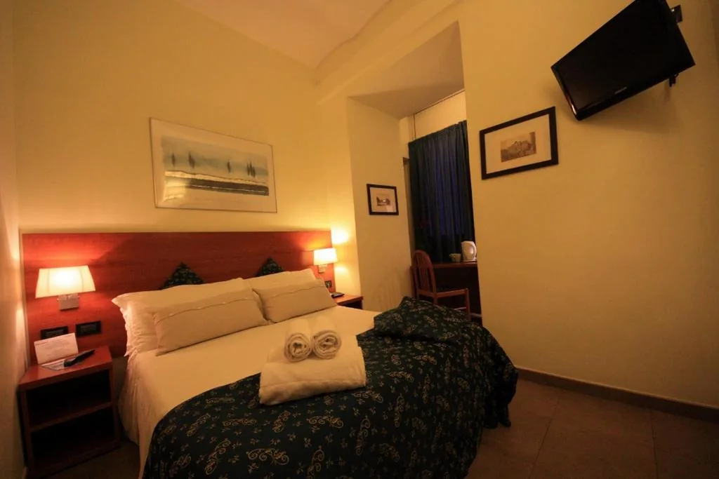 Camera Matrimoniale Budget — Hotel Felice