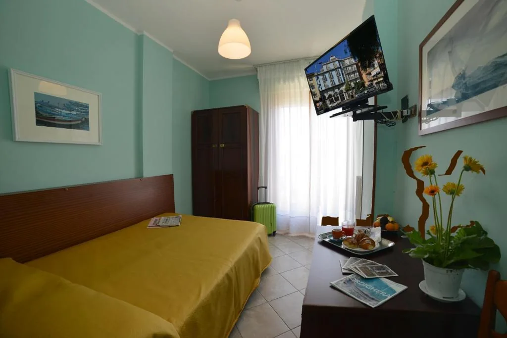 Budget Double Room — Hotel Rosalia