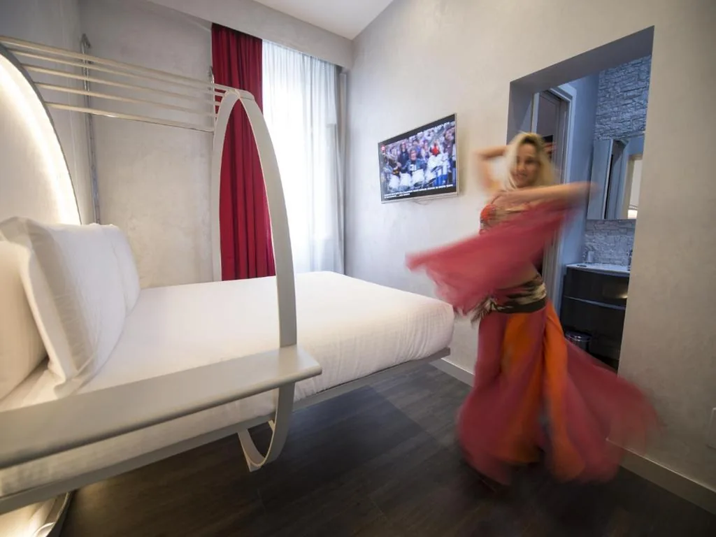 Budget Double Room — iRooms Central Station