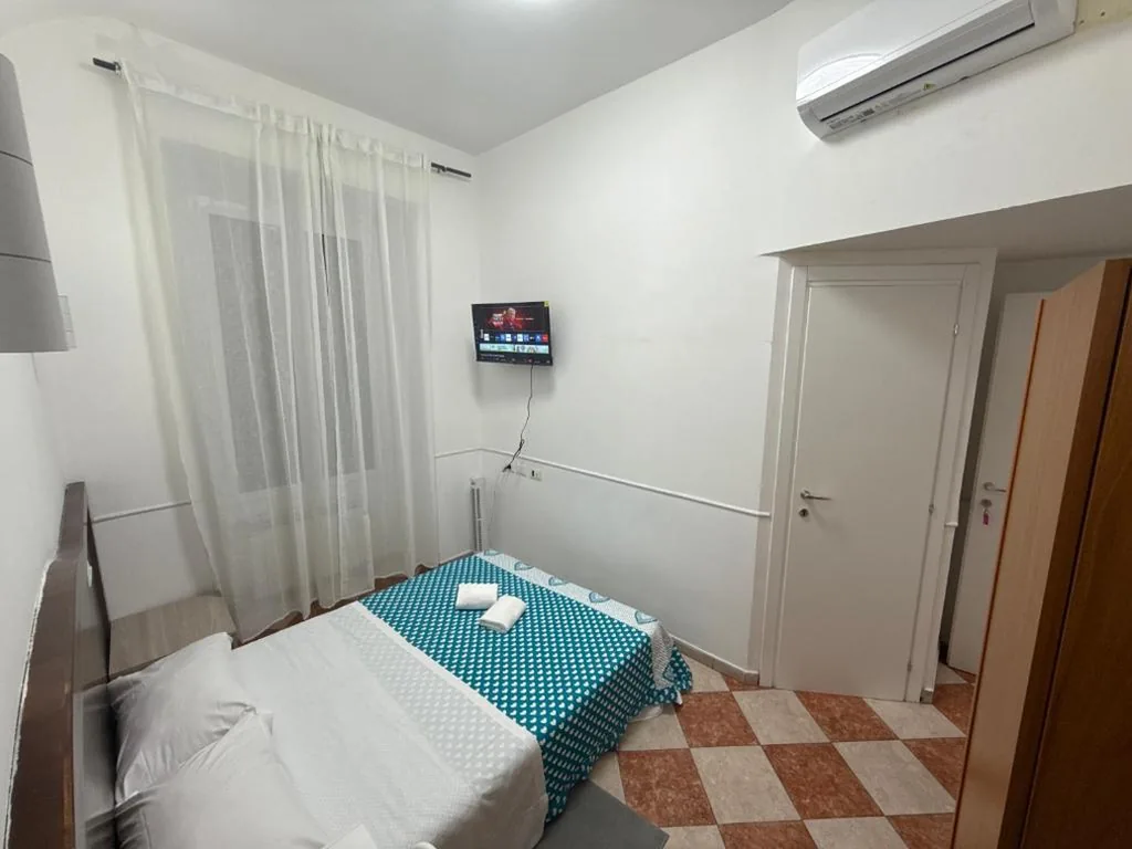Camera Matrimoniale Budget — ROMA Classica