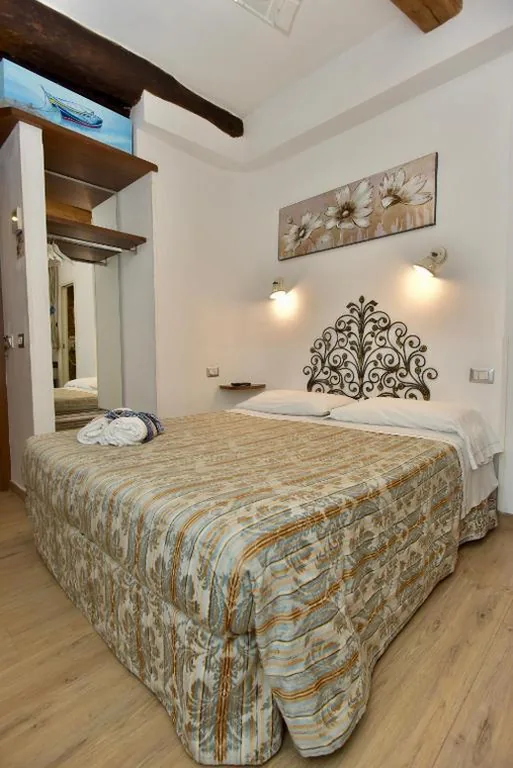Budget Double Room — The Vernazza Main Plaza – Rooms & Suites