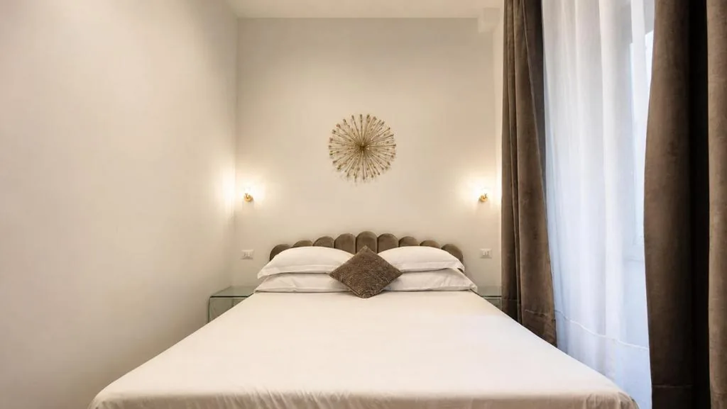 Budget Double Room — Ventuno Dei Luxury Suites Via Cola di Rienzo