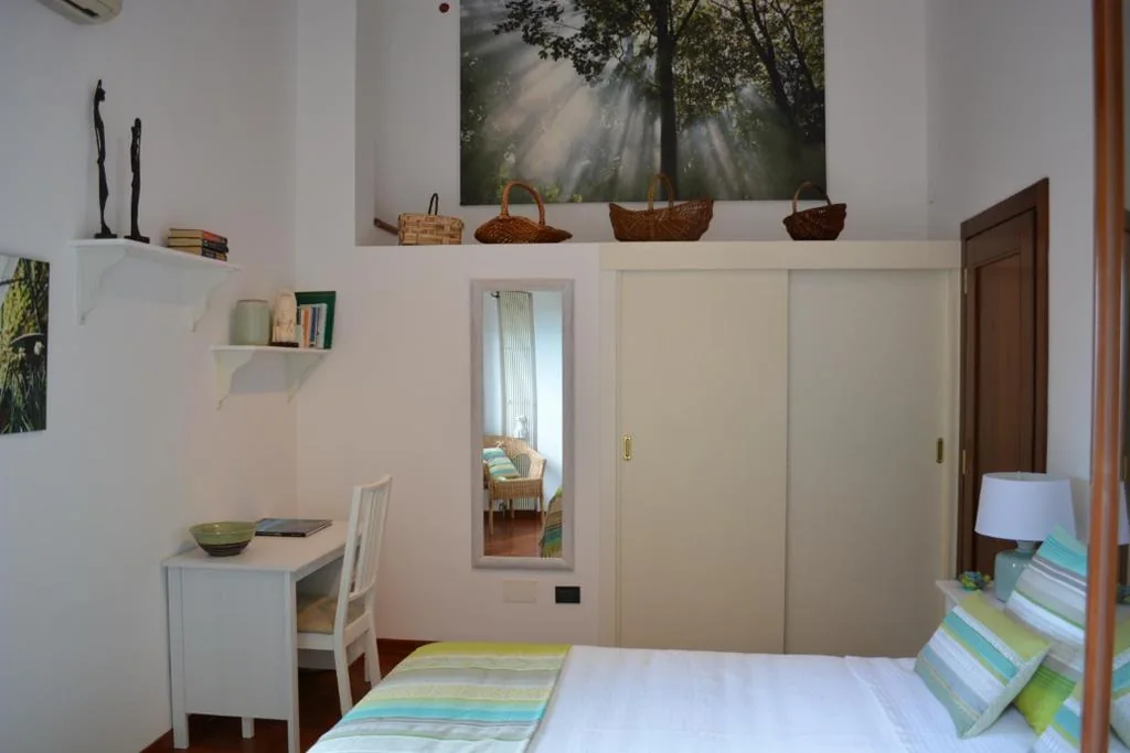 Double Room — Ca da Muntà bed and breakfast