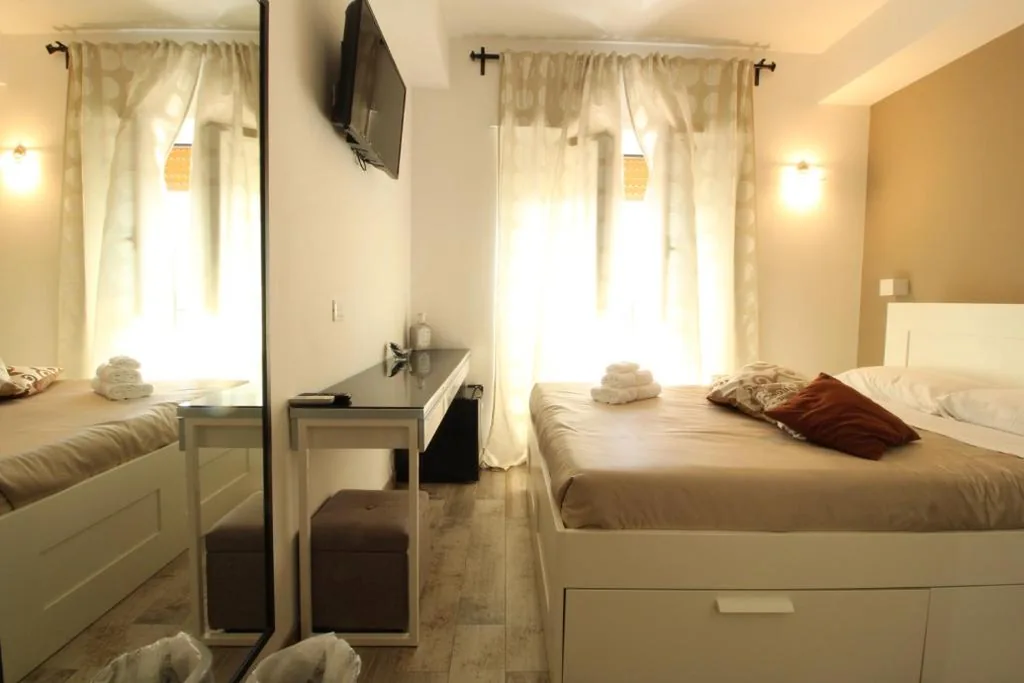 Double Room — Caos Calmo