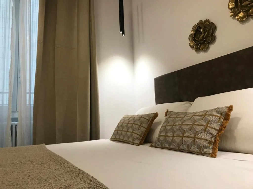 Camera Matrimoniale — Casa Leoncino B&B