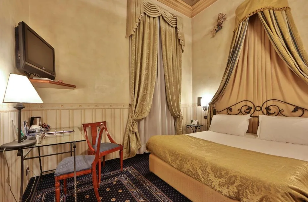 Classic Double Room — Best Western Plus Hotel Genova