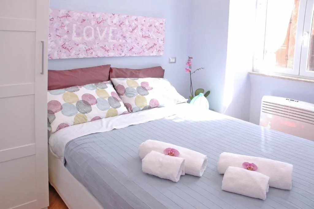 Classic Double Room — Bye Bye Roma Pantheon Suite