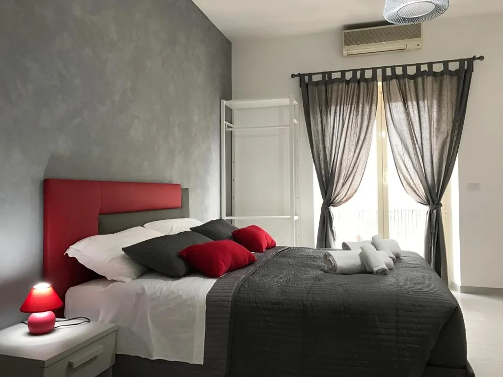 Classic Double Room — Dunant House