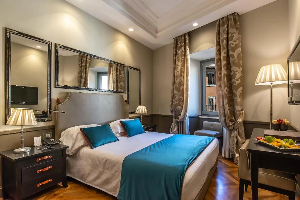Camera Matrimoniale Classic — Hotel Lunetta