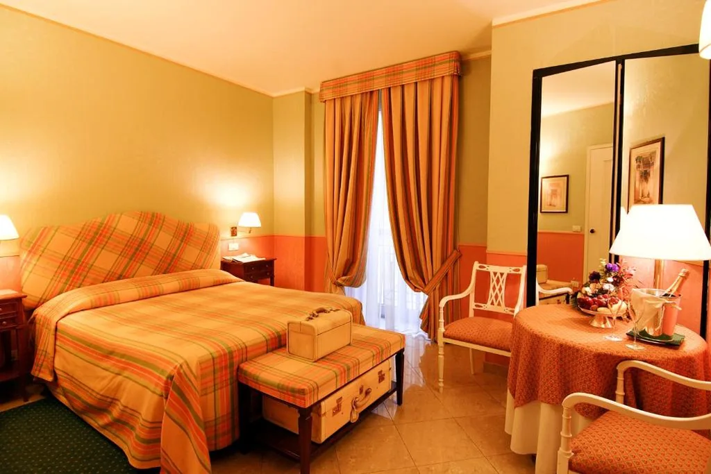 Classic Double Room — Hotel Victoria & Iside Spa