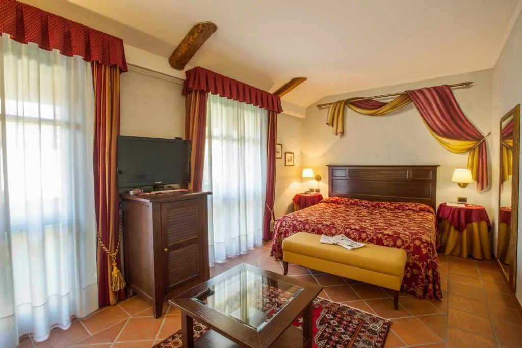 Camera Matrimoniale Classic — Romantic Hotel Furno