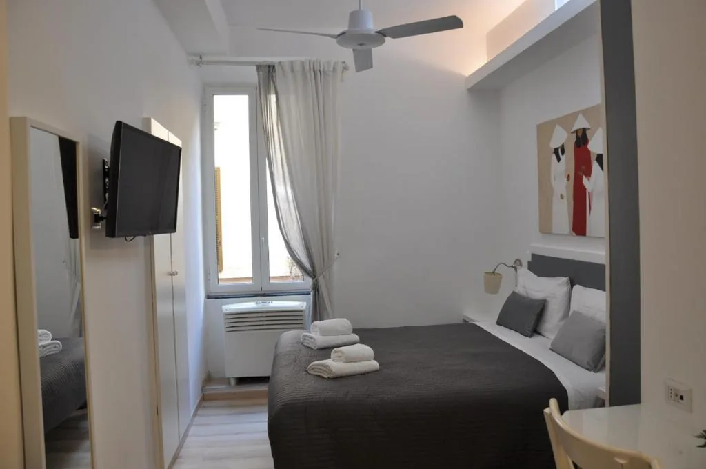 Double Room — Colosseo studios