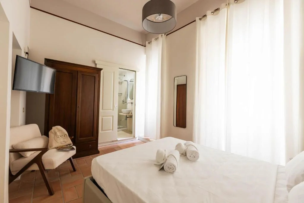 Double Room — Colosseum Suites – Zen 22