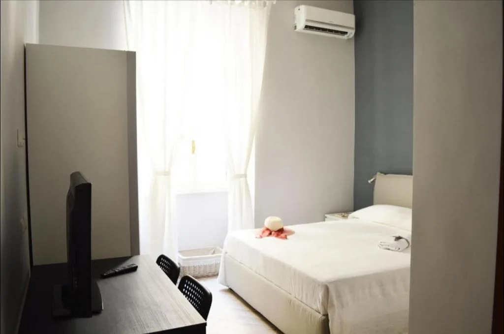 Double Room — Colosshouse guest house