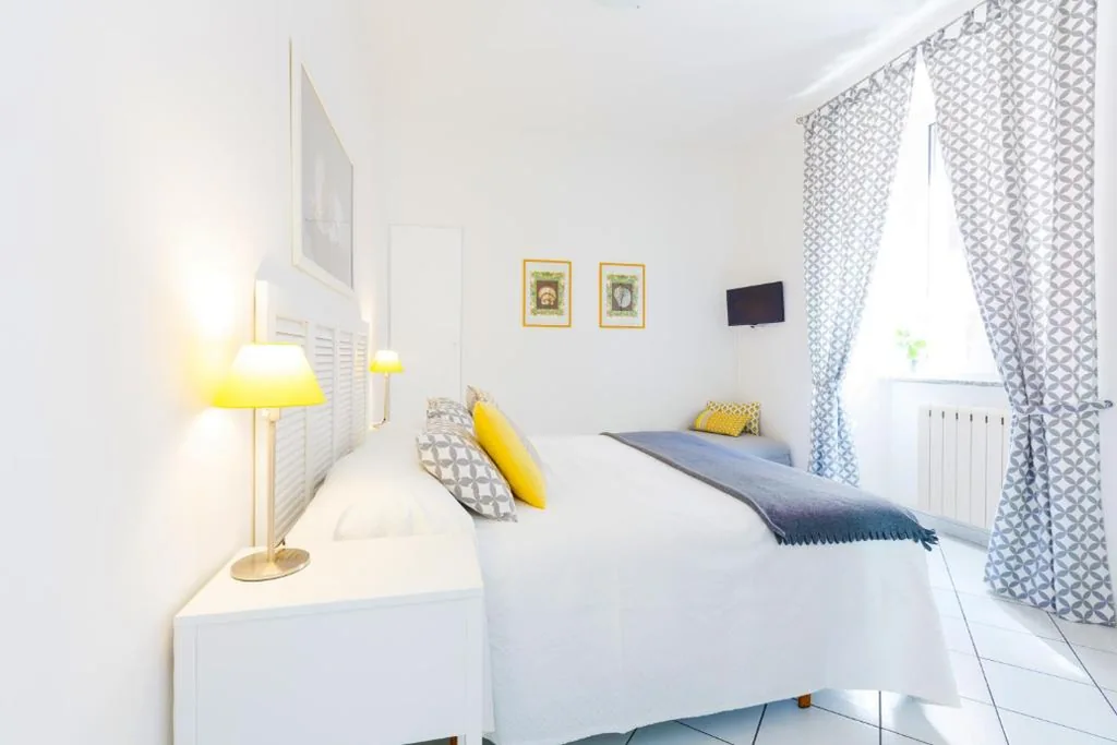 Camera Matrimoniale Comfort — B&B Piazza Fratti