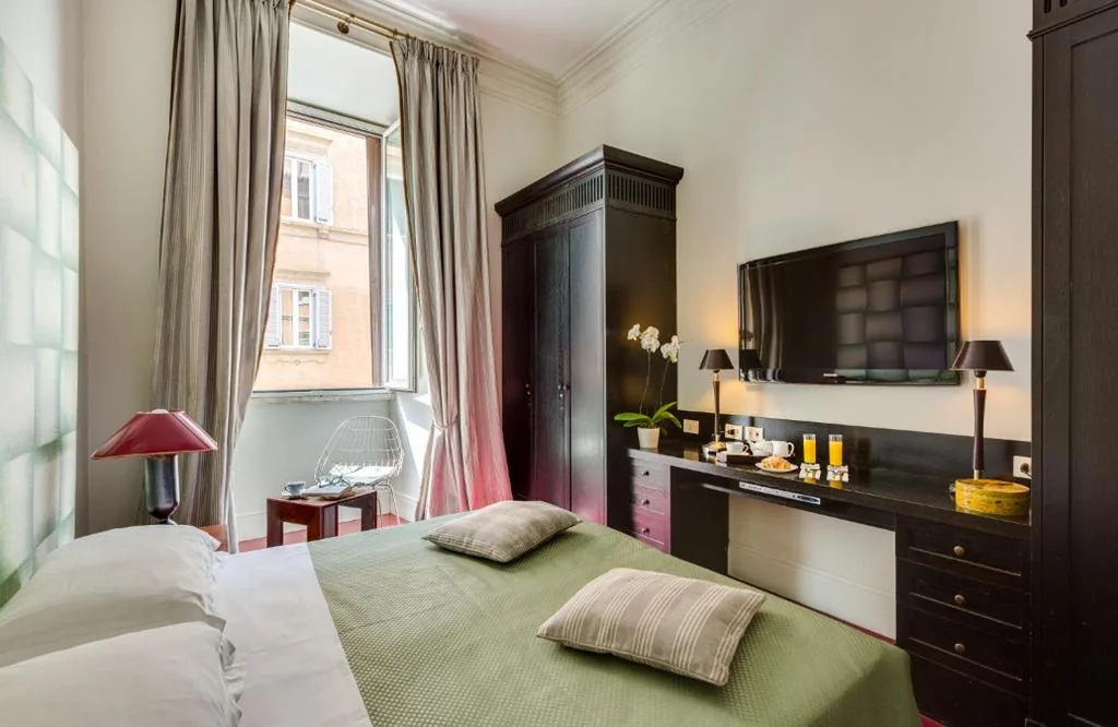 Camera Matrimoniale Comfort — Casa Heberart Guest House Sistina