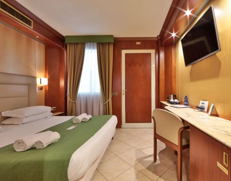 Camera Matrimoniale Comfort con Patio — Best Western Hotel Anthurium