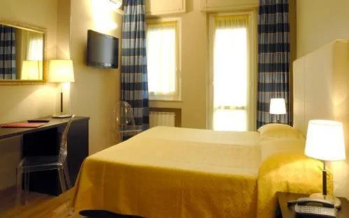 Camera Matrimoniale Comfort — Hotel Corso Alaxi Hotels