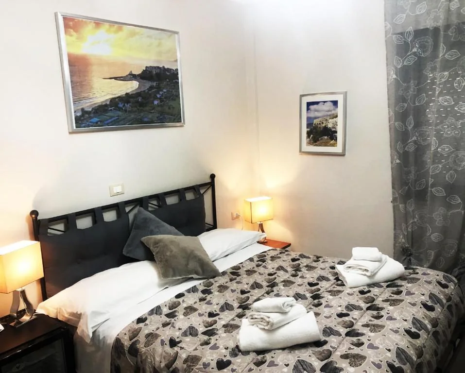 Camera Matrimoniale Comfort — Il Giardino Di Adriana