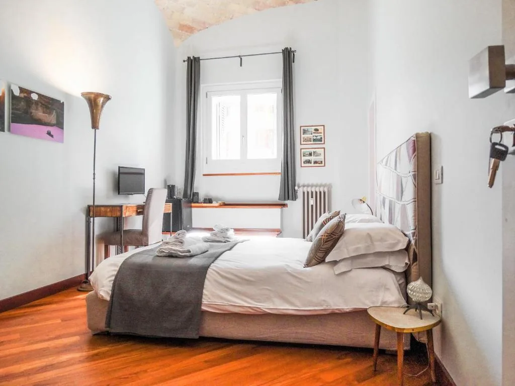 Camera Matrimoniale Comfort — Mecenate Rooms