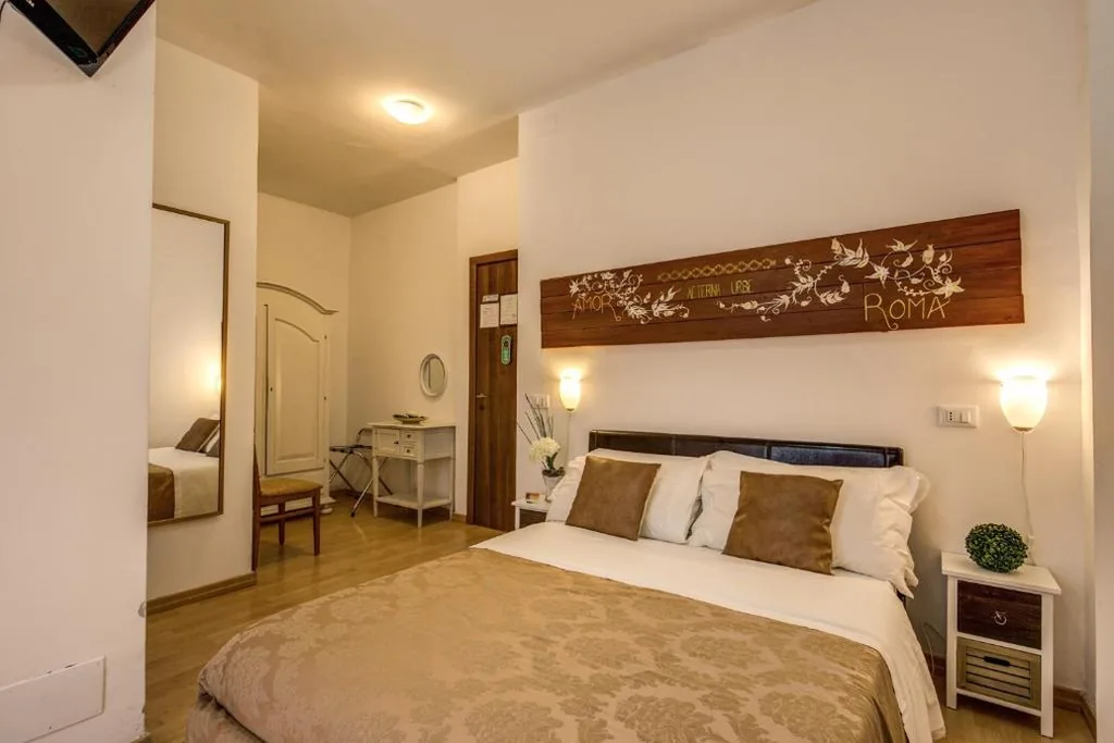 Camera Matrimoniale Comfort — Trastevere Rooms