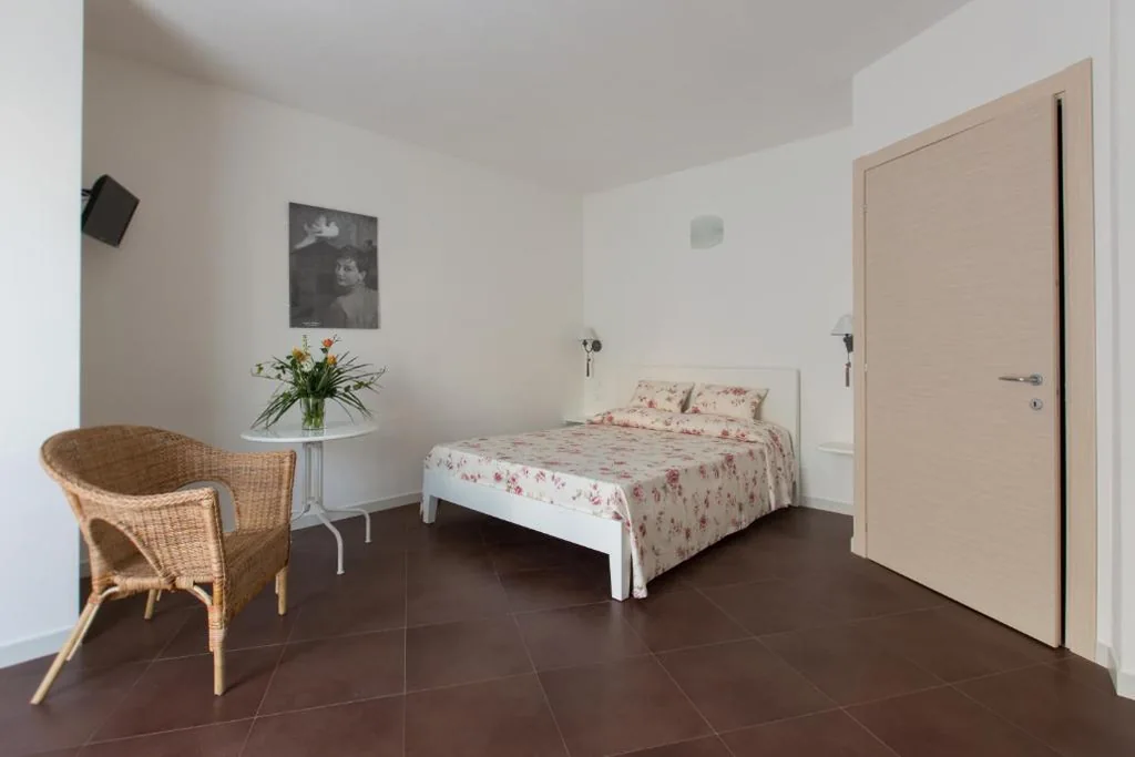 Double Room with Disabled Access — Affittacamere Le Giare