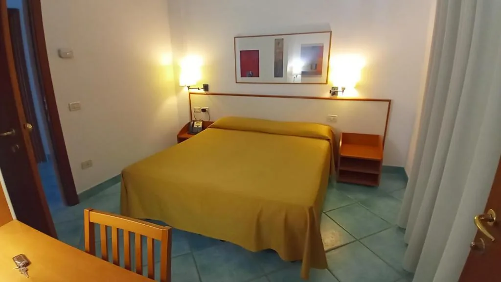 Camera Matrimoniale con Accesso Disabili — Hotel Amyclae