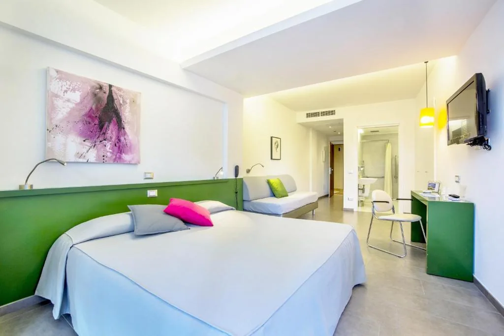 Camera Matrimoniale con Accesso Disabili — Hotel Tirreno