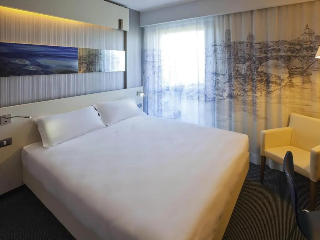 Camera Matrimoniale con Accesso Disabili — Ibis Styles Roma Eur