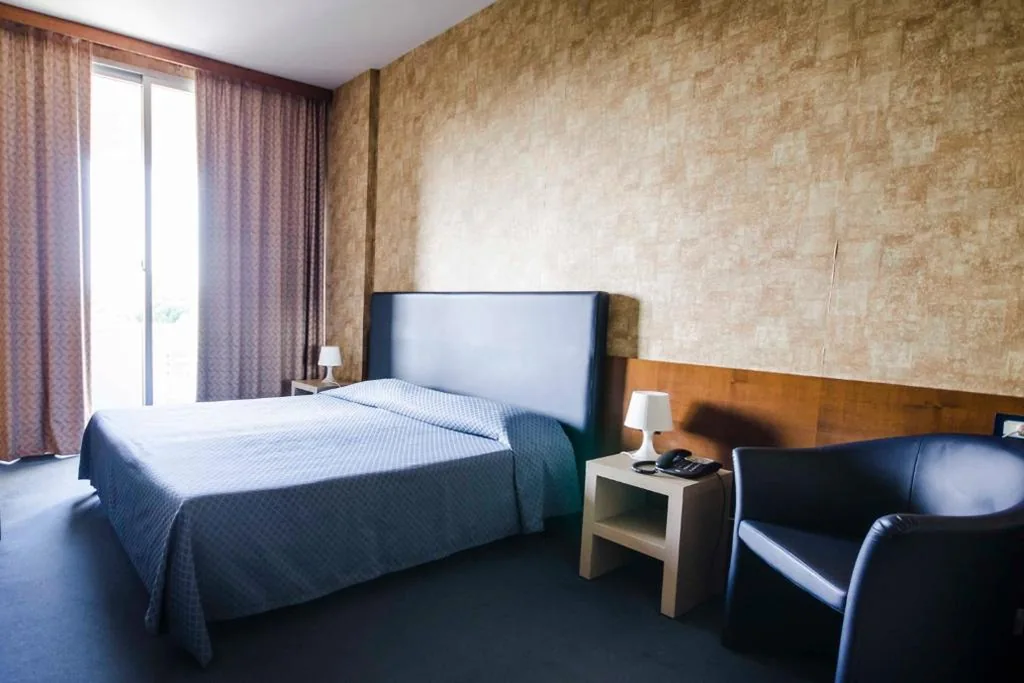 Double Room with Beach Access — Grand Hotel Helios