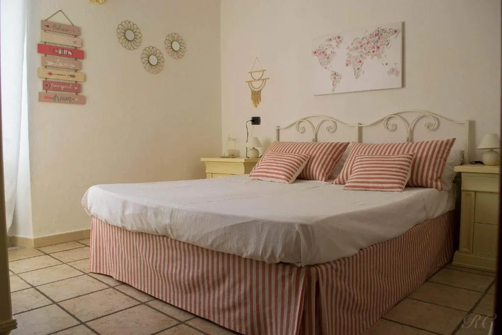 Double Room with Shared Bathroom — carugio del fezzano
