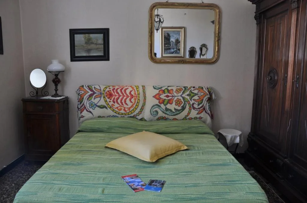Double Room with Shared Bathroom — Il Ciottolo