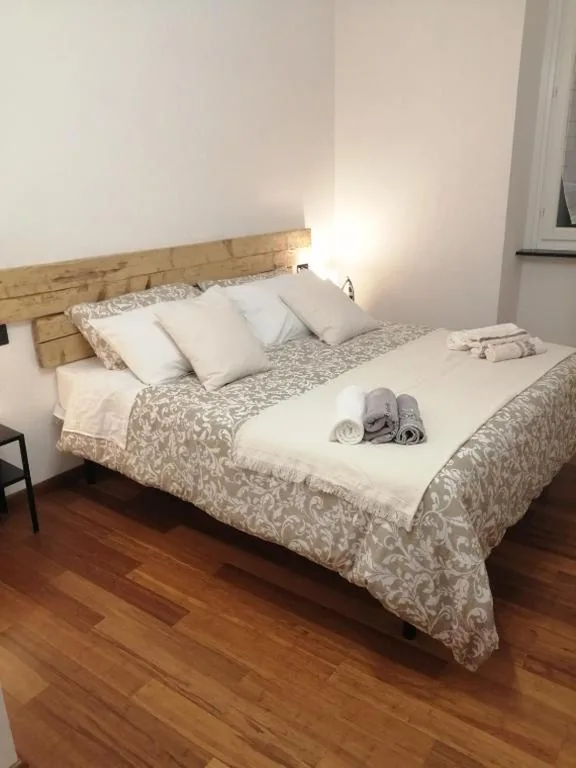 Double Room with Private Bathroom — Affittacamere Armanino