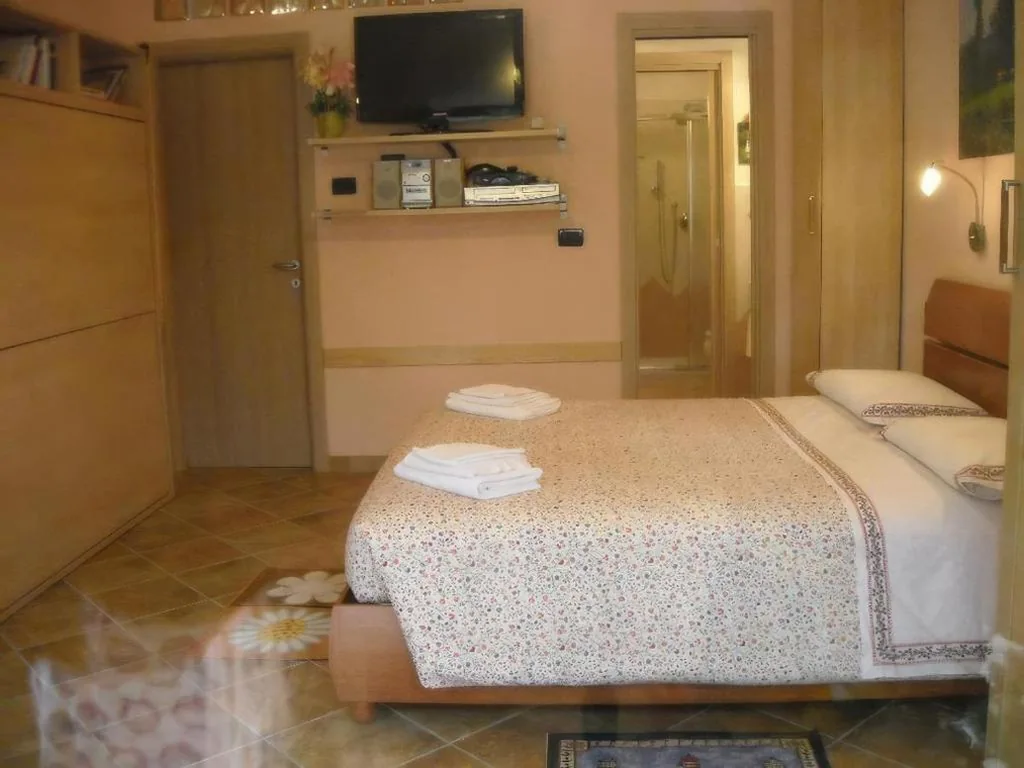 Double Room with Private Bathroom — Agrodolce