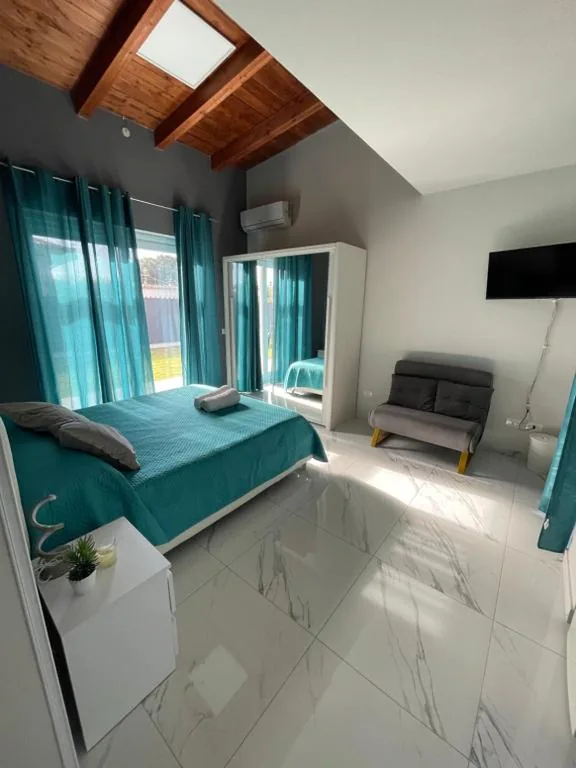 Double Room with Private Bathroom — Alma Suite Bed and Breakfast