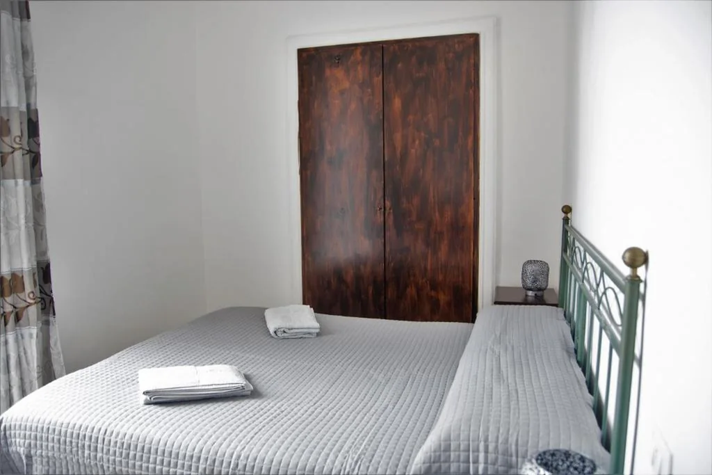 Camera Matrimoniale con Bagno Privato — Aloha House