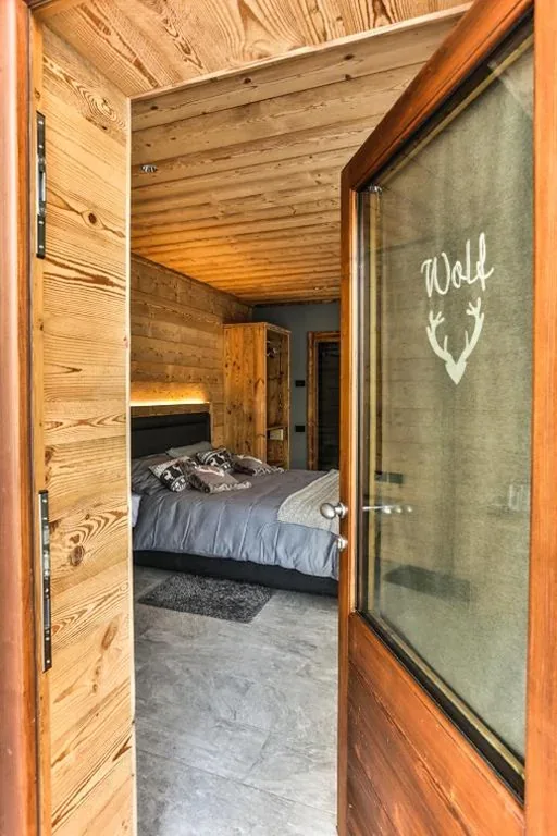 Double Room with Private Bathroom — Alpine Rooms Guesthouse
