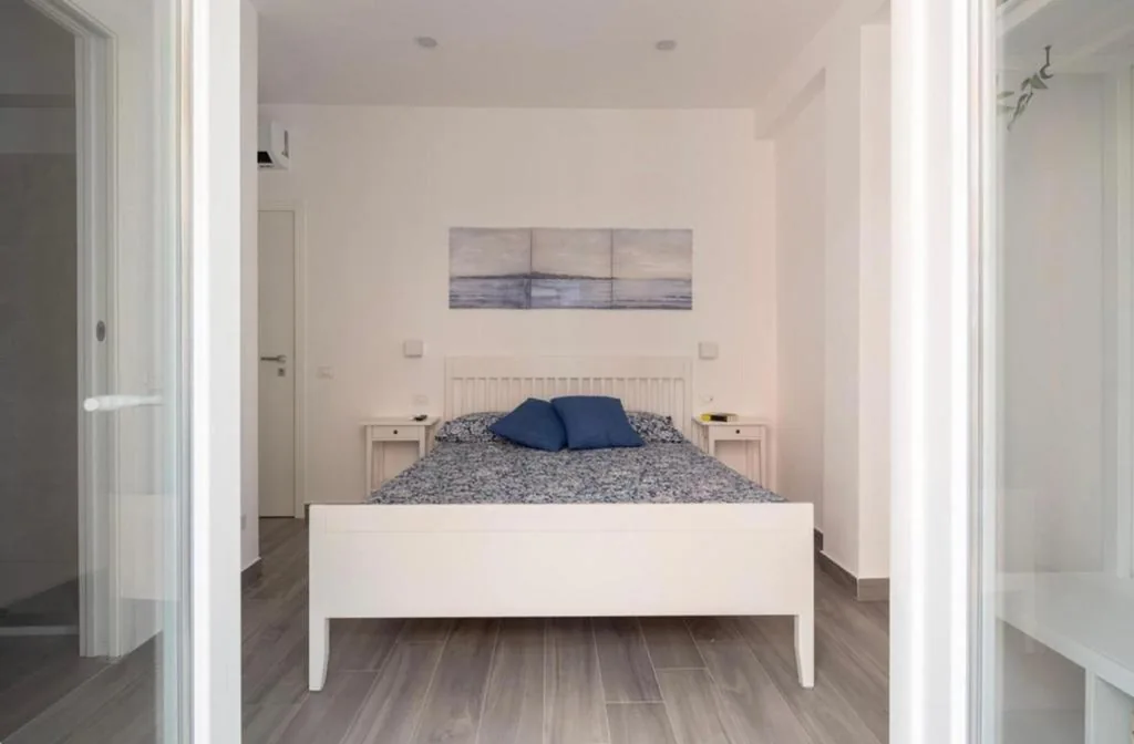 Camera Matrimoniale con Bagno Privato — Annita’s Rooms