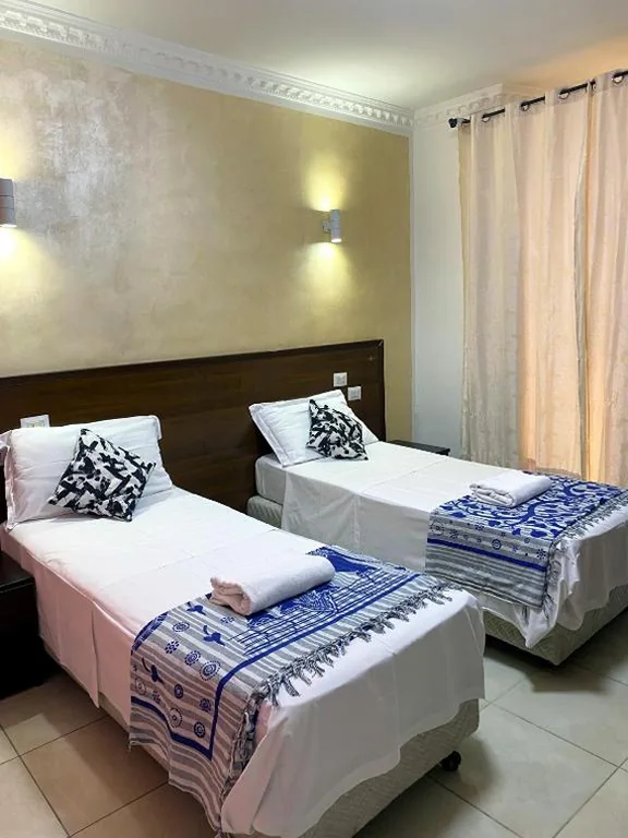 Double Room with Private Bathroom — Aquarium Termini