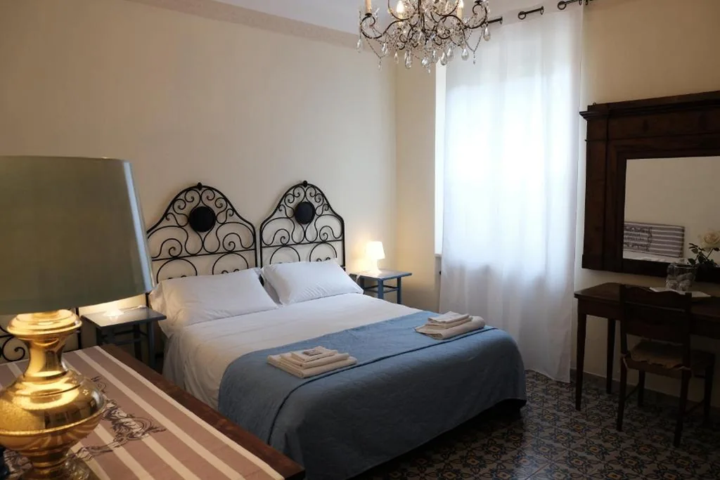 Double Room with Private Bathroom — B&B Casa Del Priore