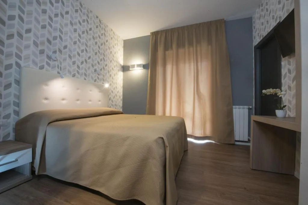 Camera Matrimoniale con Bagno Privato — B&B Fantasie Romane