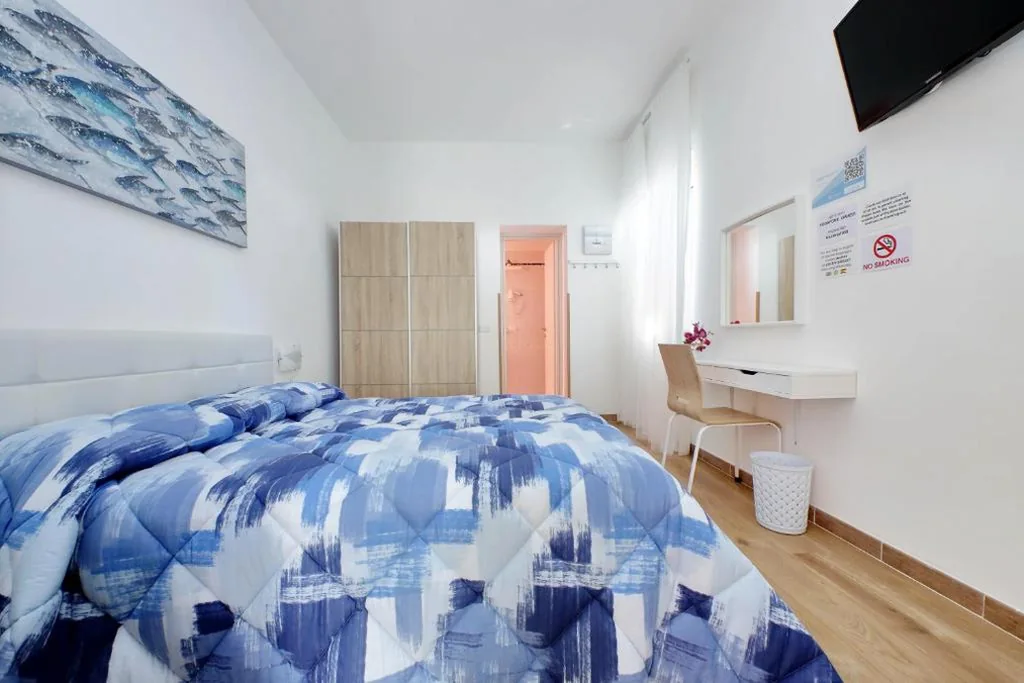 Double Room with Private Bathroom — B&B Felicioni