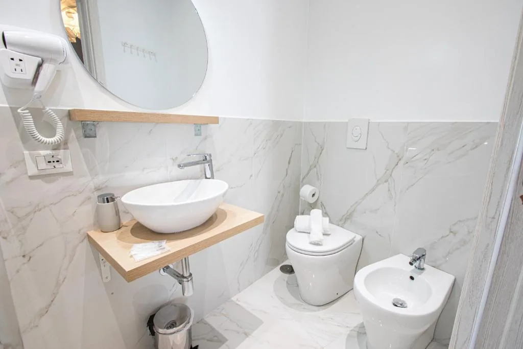 Camera Matrimoniale con Bagno Privato — B&B La Casetta