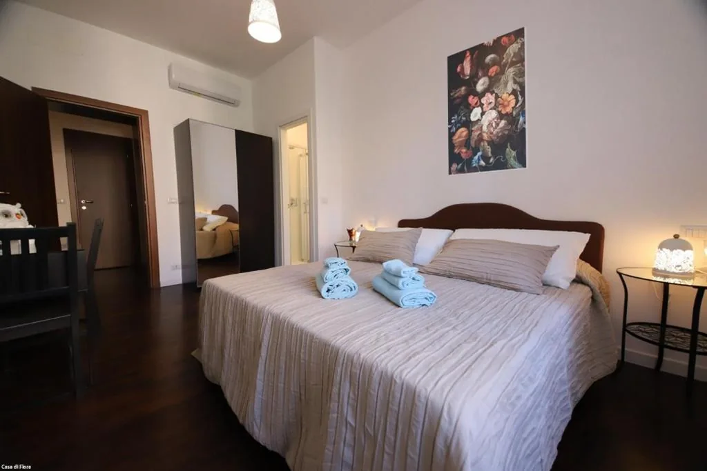 Camera Matrimoniale con Bagno Privato — B&B La Luna nel pozzo