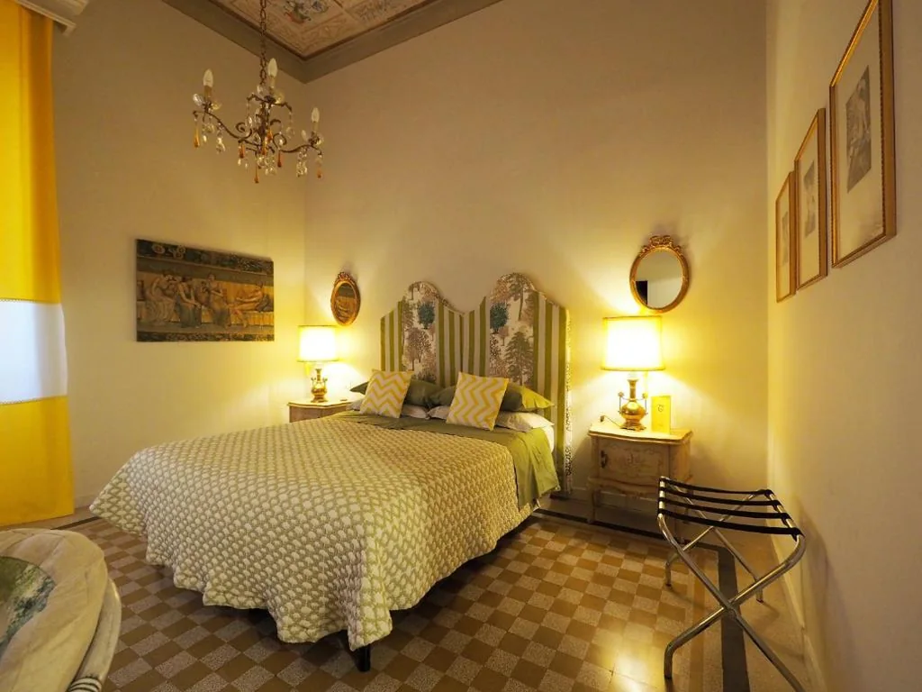 Camera Matrimoniale con Bagno Privato — B&B Theodora