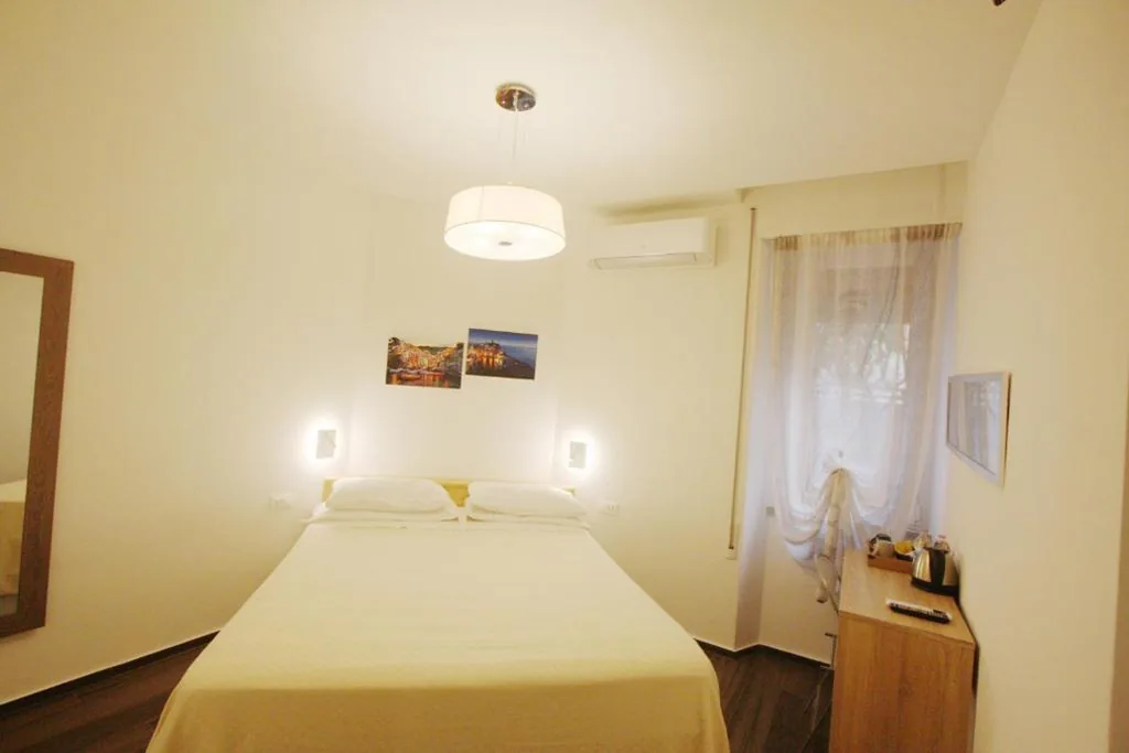 Camera Matrimoniale con Bagno Privato — Barbj’s rooms