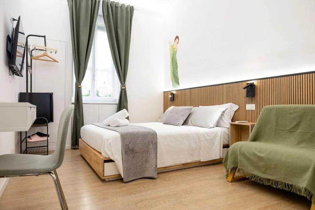 Camera Matrimoniale con Bagno Privato — Bottega Artistica Guest House