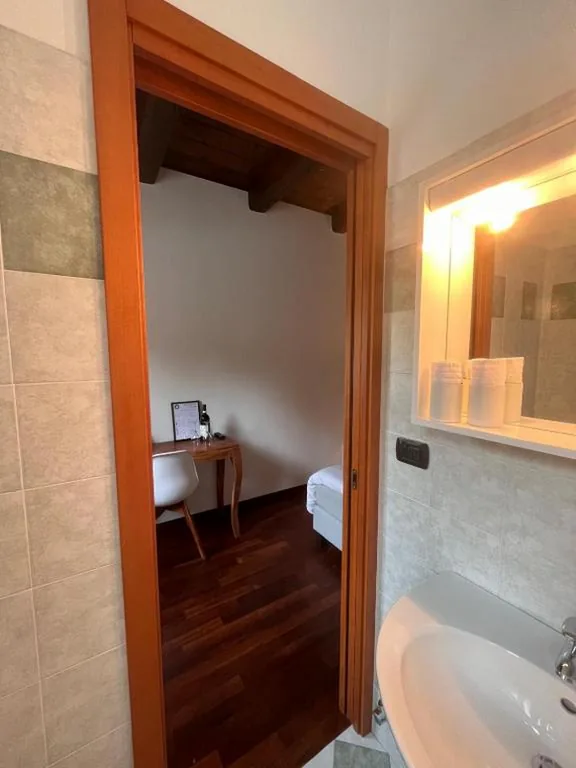 Double Room with Private Bathroom — Casa Alba Blu