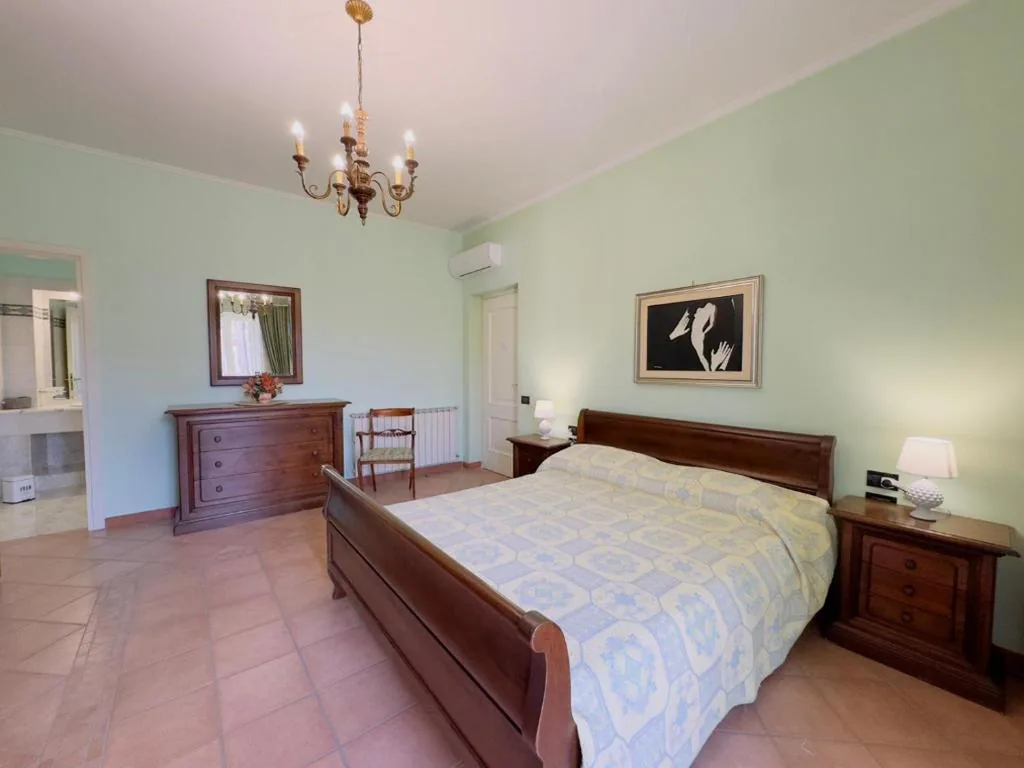 Camera Matrimoniale con Bagno Privato — CASA PEPE – Fondi Vertice Rooms